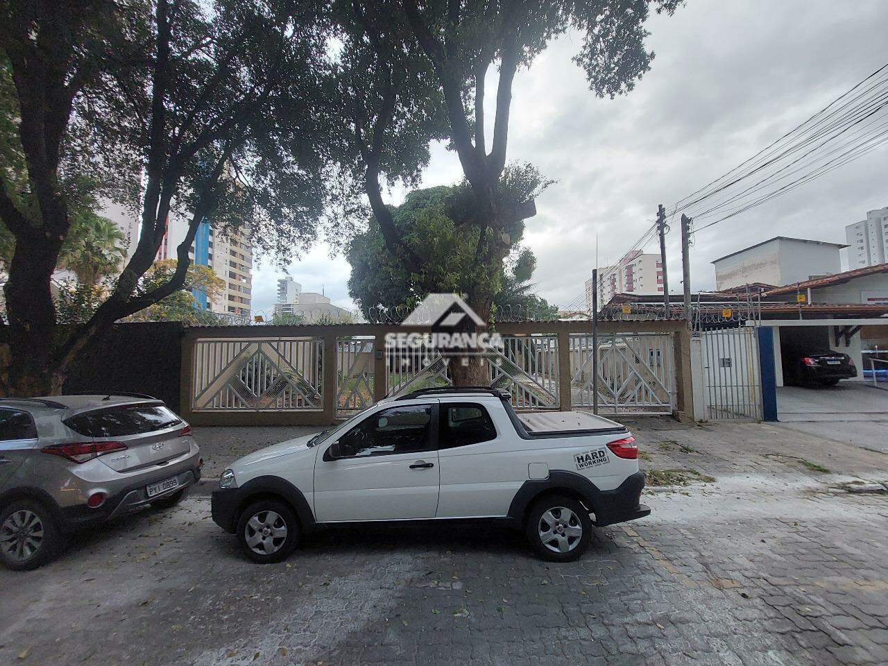 Casa para aluguel no Centro: FACHADA