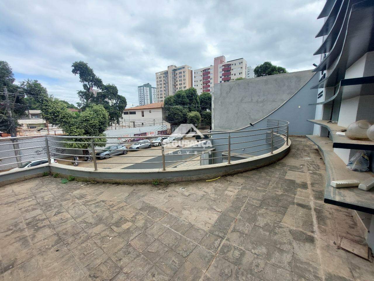 Sala para aluguel no Centro: VARANDA