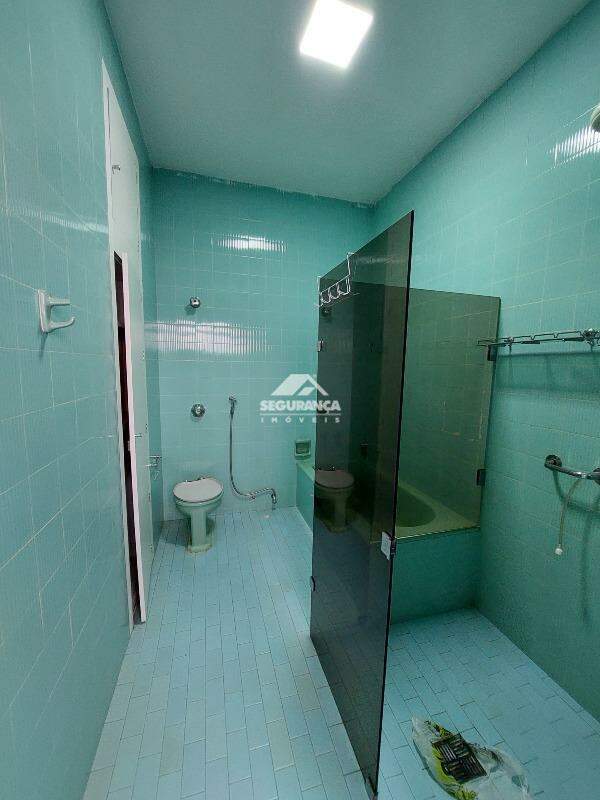 Casa para aluguel no Esplanada: BANHEIRO DA SUÍTE 