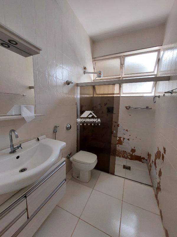 Casa para aluguel no Esplanada: BANHEIRO SOCIAL (1)