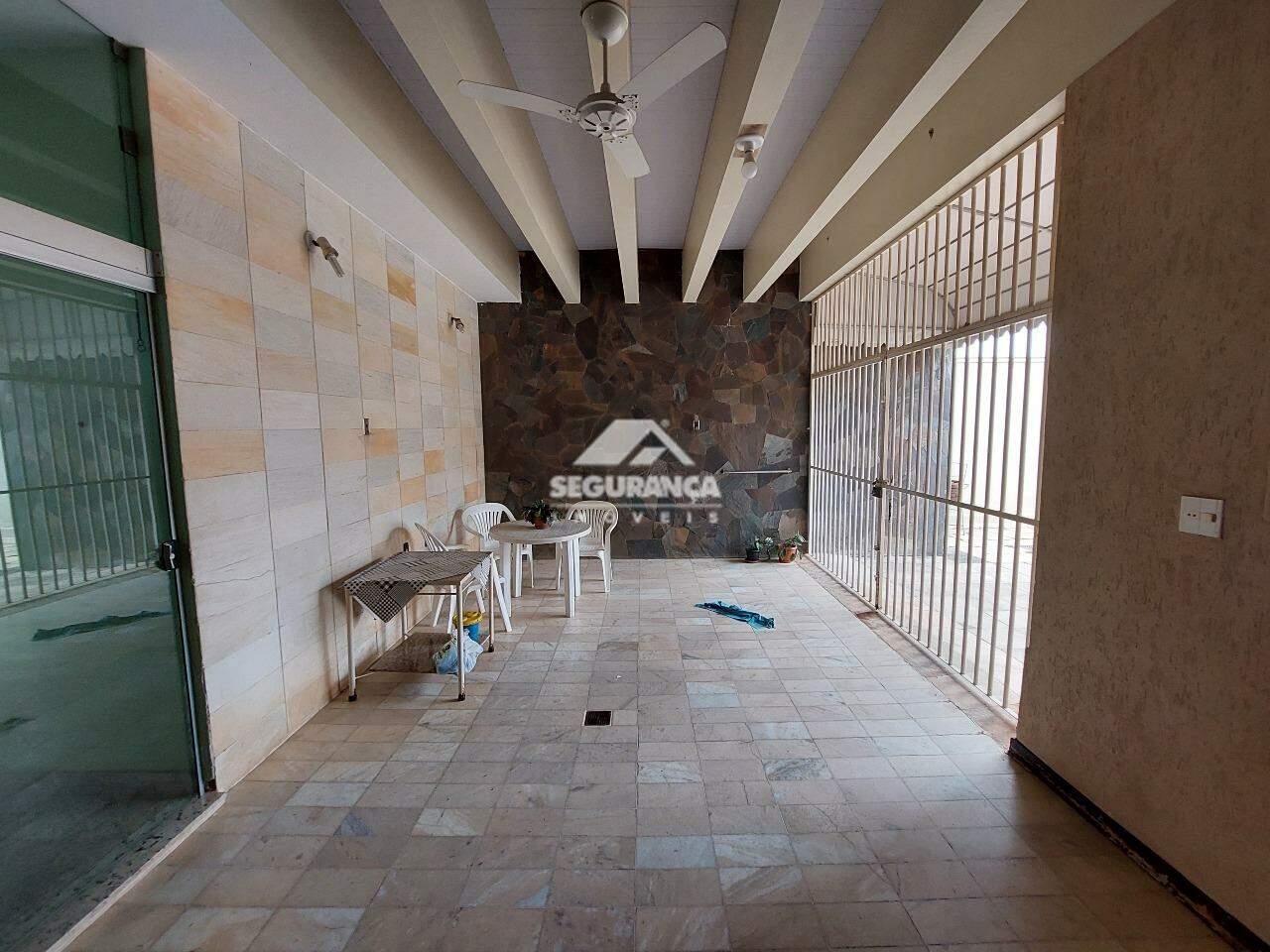 Casa para aluguel no Esplanada: VARANDA