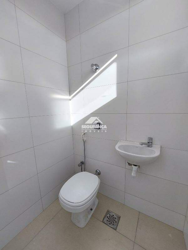 Apartamento para aluguel no Esplanada: BANHEIRO DE SERVIÇO