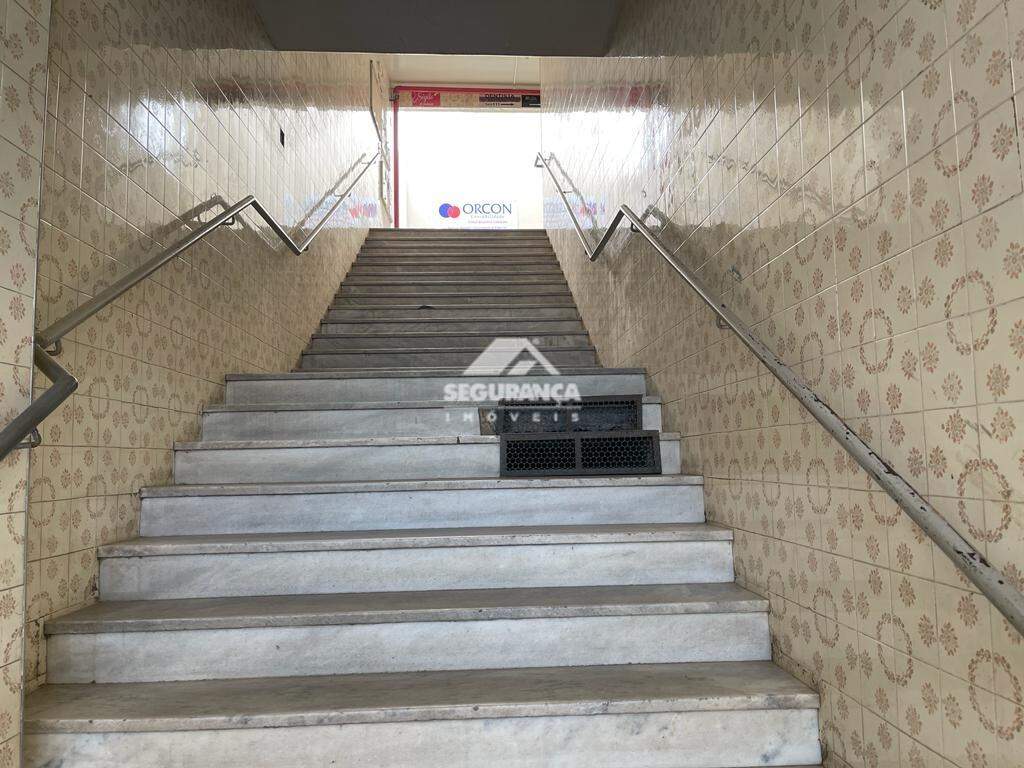 Sala à venda no Centro: 