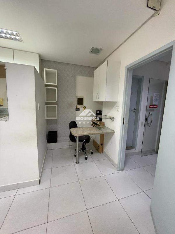 Sala à venda no Centro: 