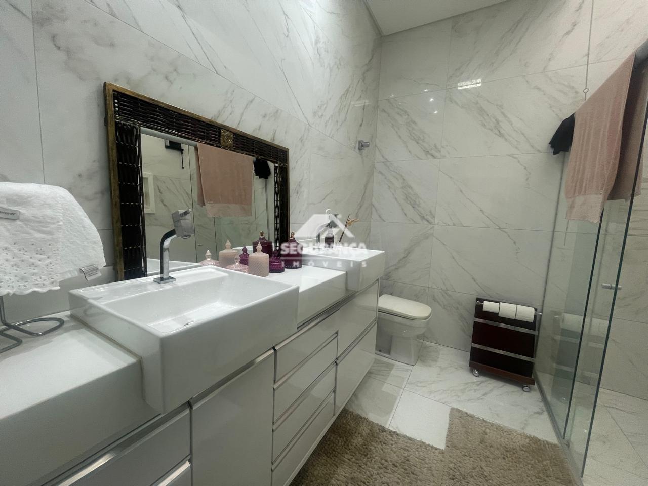 Casa à venda no SANTO AGOSTINHO: 