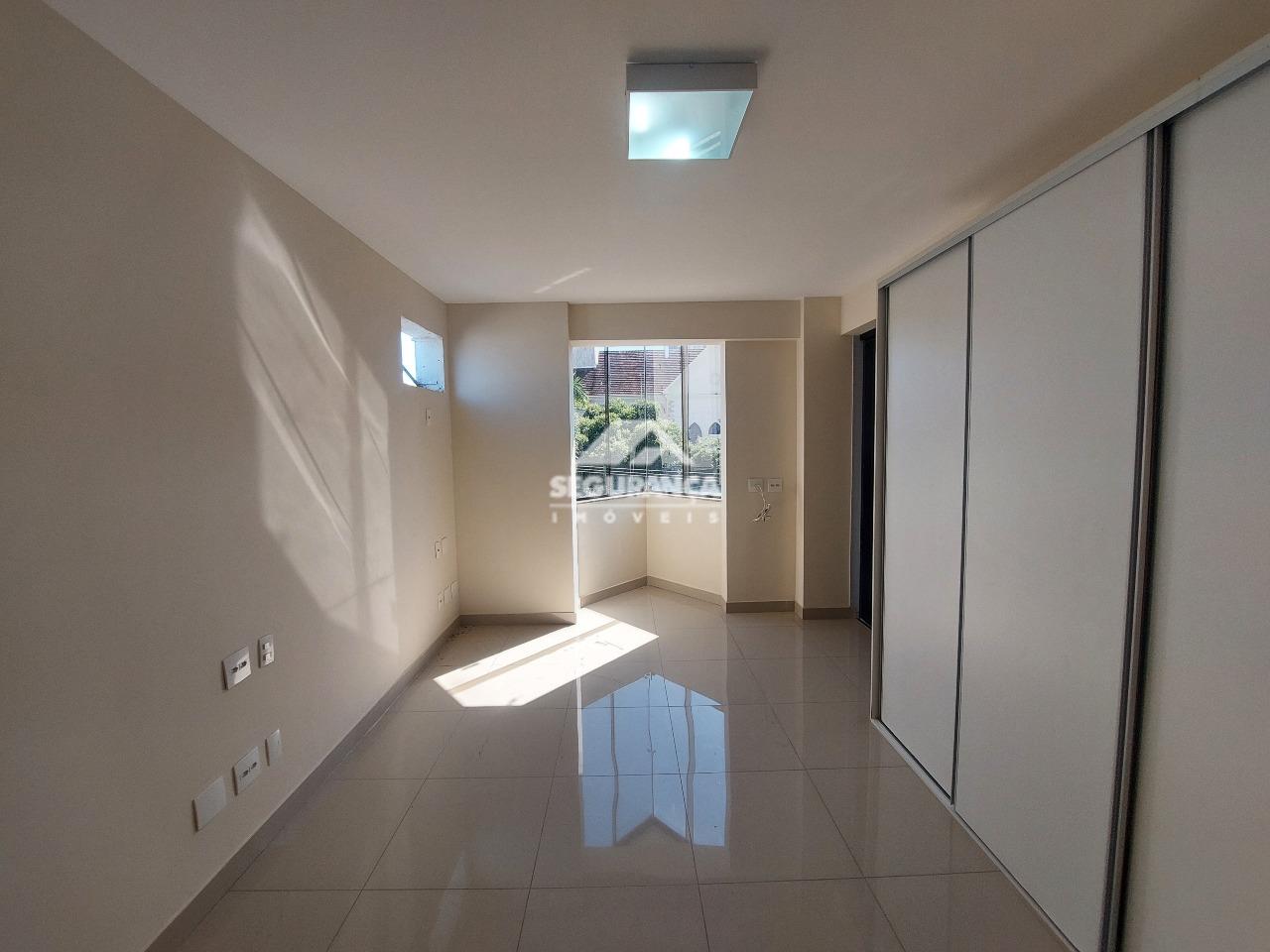 Apartamento à venda no Centro: QUARTO SUÍTE