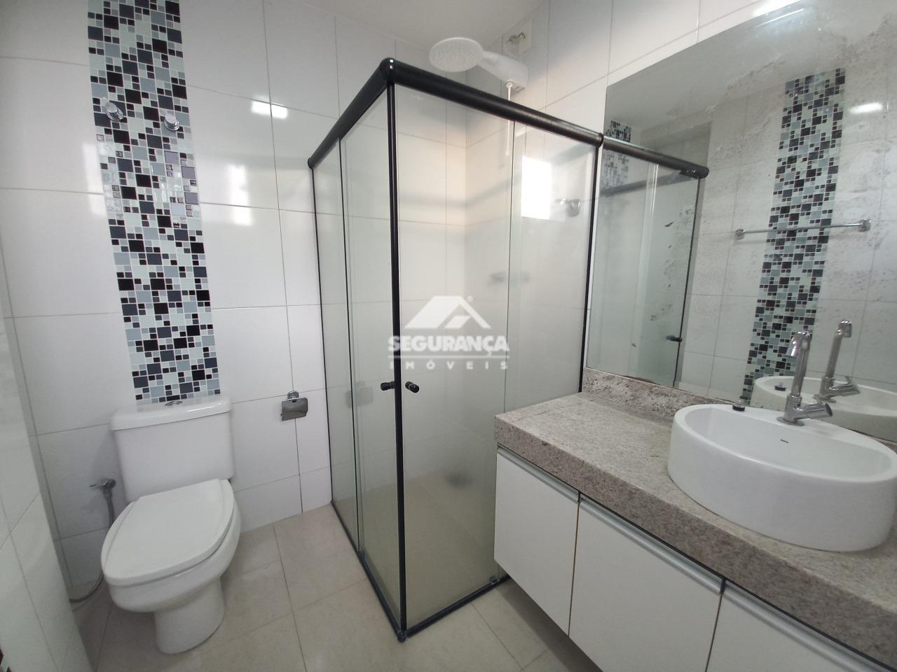 Apartamento à venda no Centro: BANHEIRO SUITE