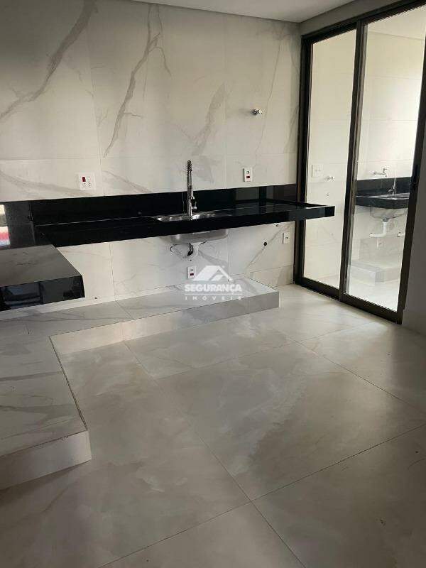 Apartamento à venda no Esplanada: