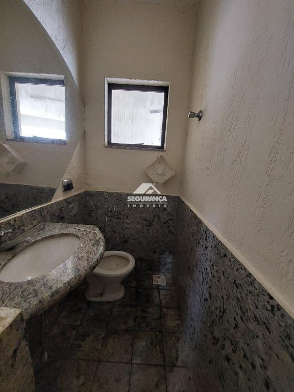 Loja para aluguel no Ilha dos Araújos: BANHEIRO SOCIAL (1)