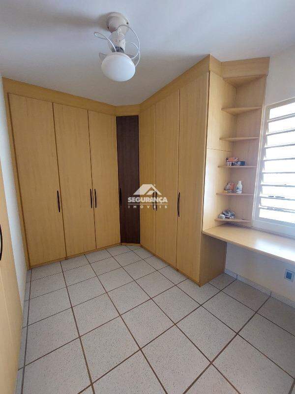 Casa para aluguel no NOSSA SENHORA DAS GRACAS: CLOSET DA SUÍTE 