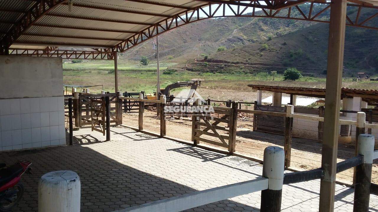 Fazenda à venda no ZONA RUAL: