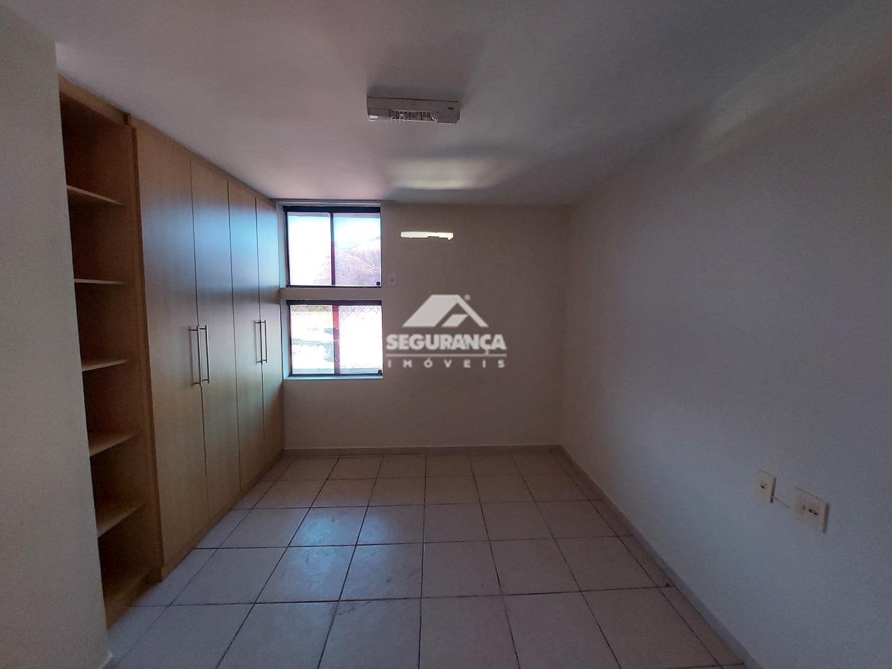 Apartamento à venda no ESPLANADINHA: SUÍTE