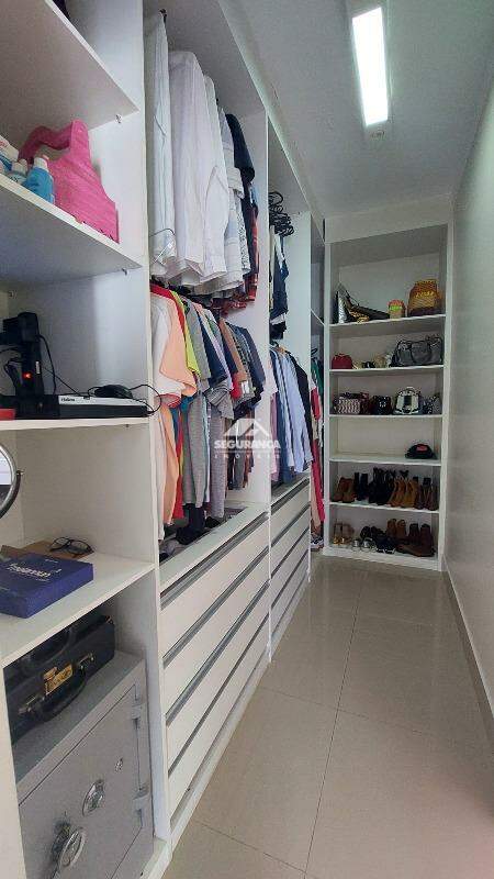 Casa para aluguel no Ilha dos Araújos: CLOSET SUÍTE (3)