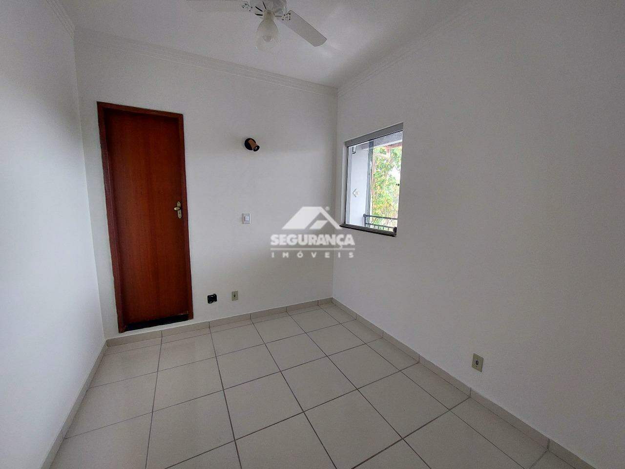 Casa à venda no SANTOS DUMONT: SUÍTE (2)