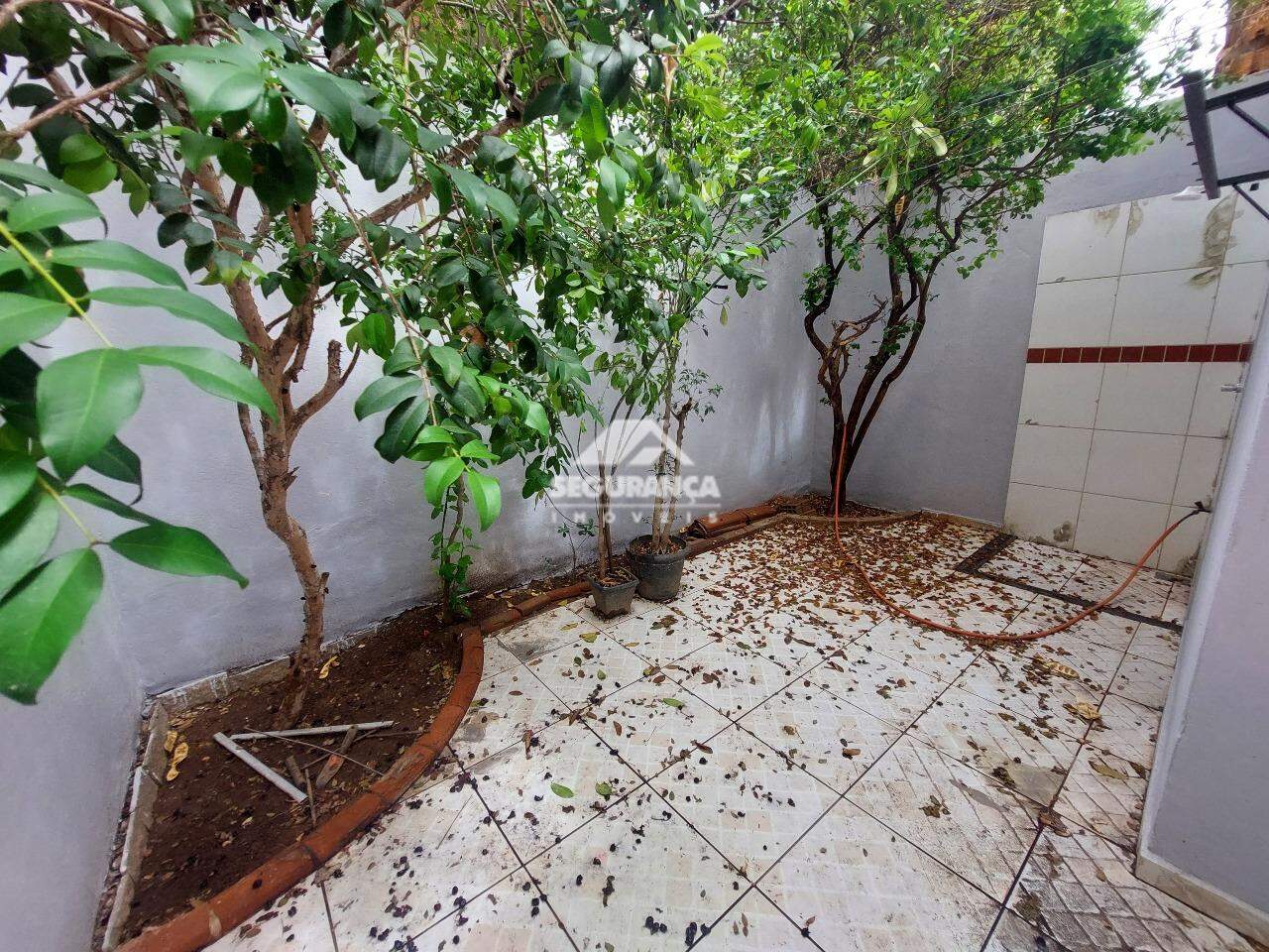 Casa à venda no SANTOS DUMONT: QUINTAL