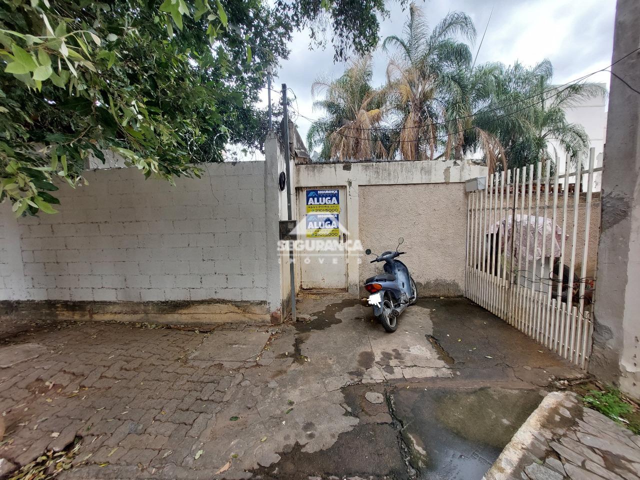 Lote para aluguel no São Raimundo: FACHADA