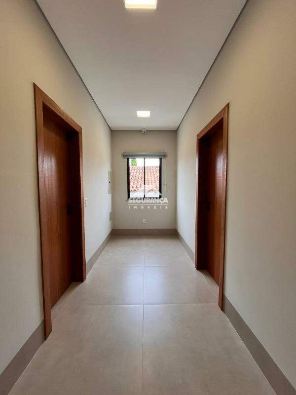 Casa à venda no Ilha dos Araújos: hall quartos