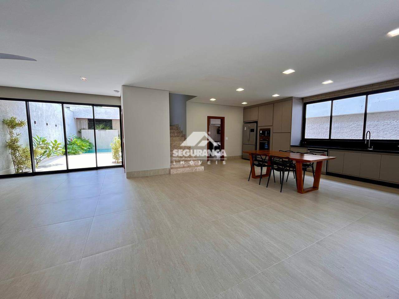Casa à venda no Ilha dos Araújos: sala e cozinha