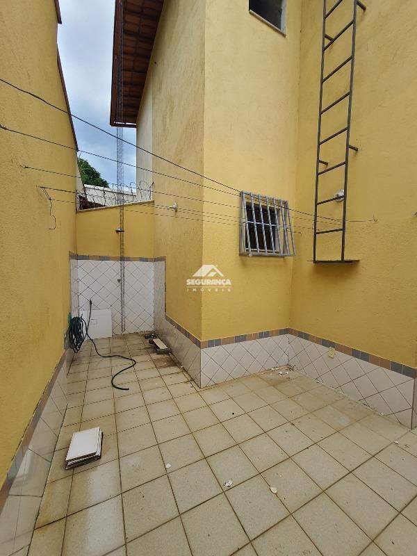 Apartamento à venda no VALE VERDE: QUINTAL C/ DUCHA