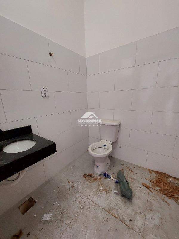 Loja para aluguel no TIRADENTES: BANHEIRO