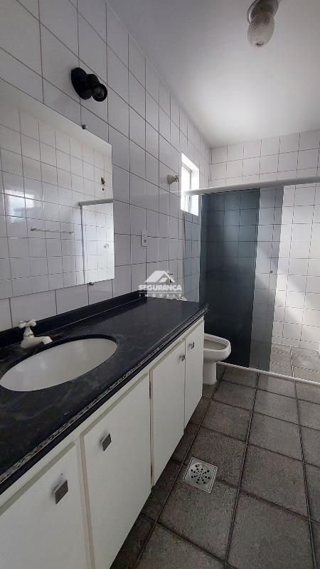 Apartamento à venda no Centro: BANHEIRO SUITE
