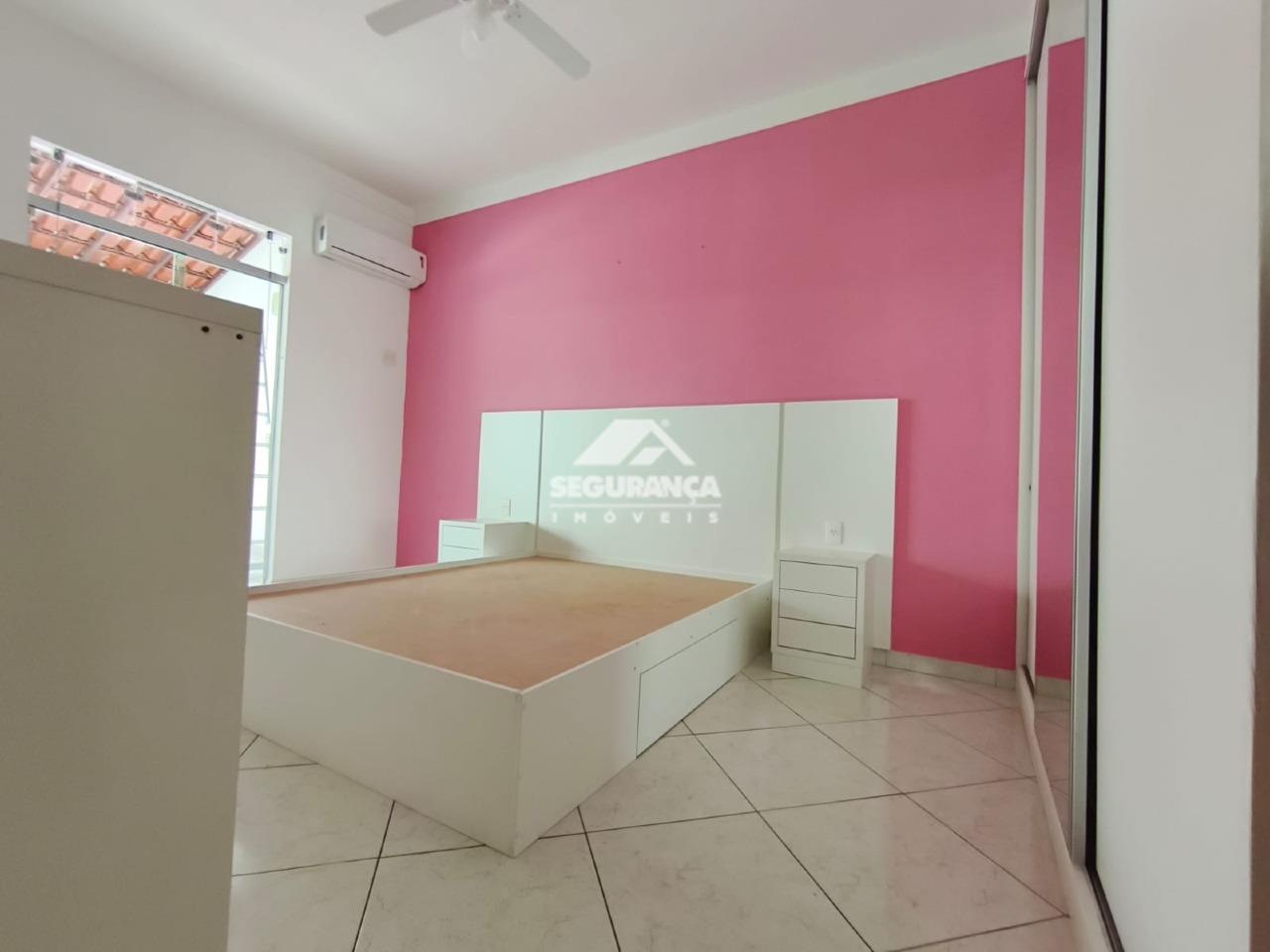 Casa à venda no GRA DUQUESA: 