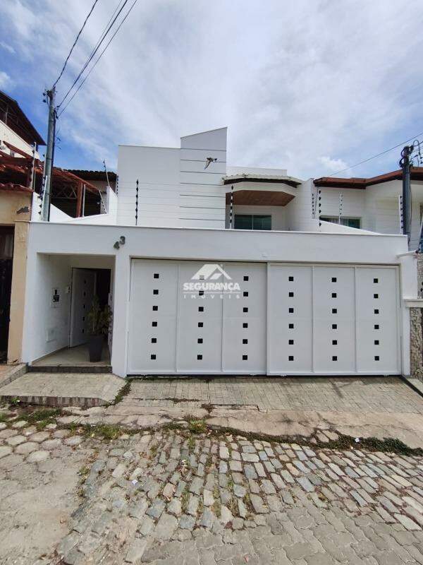 Casa à venda no GRA DUQUESA: 