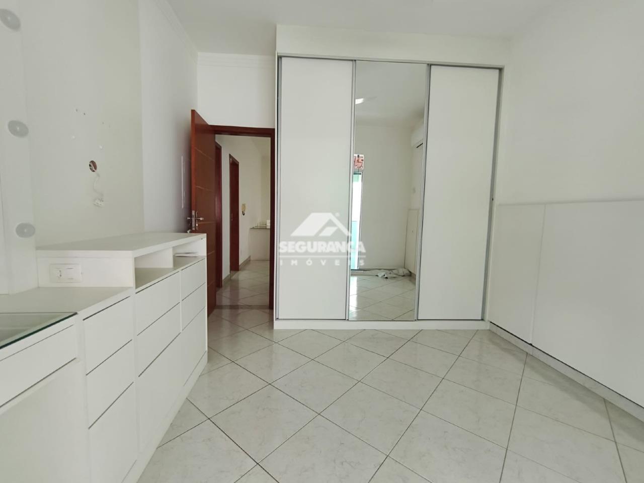 Casa à venda no GRA DUQUESA: 