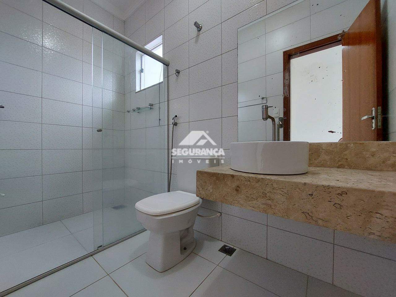 Casa à venda no Cidade Nova: BANHEIRO SUITE 