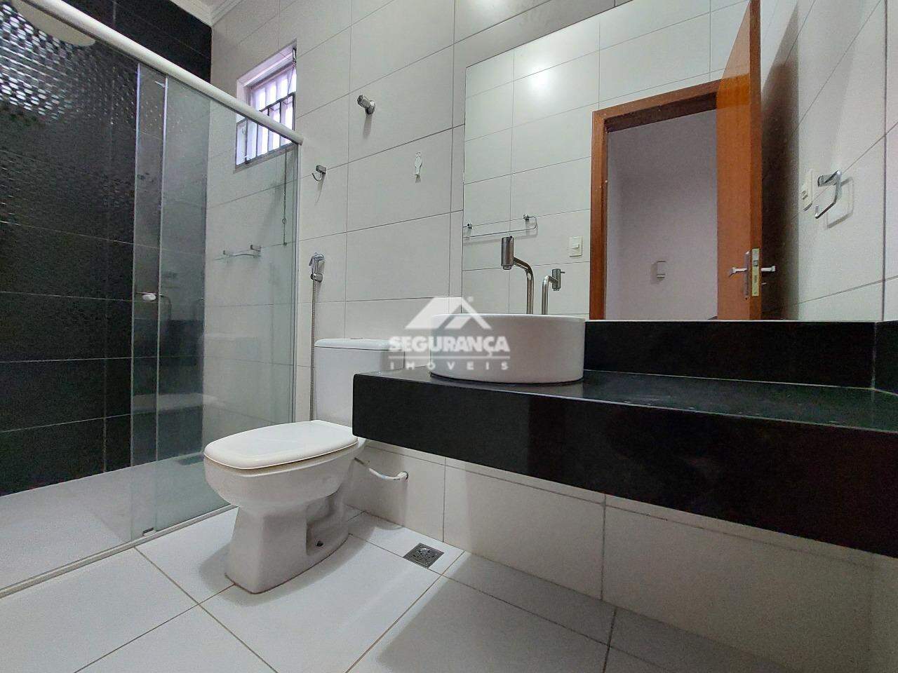 Casa à venda no Cidade Nova: BANHEIRO SOCIAL 