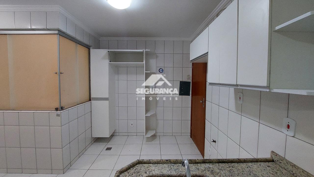 Apartamento à venda no ESPLANADINHA: COZINHA