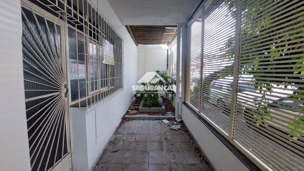 Casa para aluguel no SANTA TEREZINHA: VARANDA