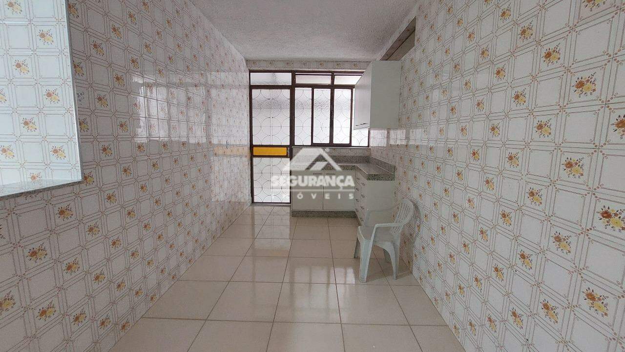Casa para aluguel no VILA BRETAS: COZINHA