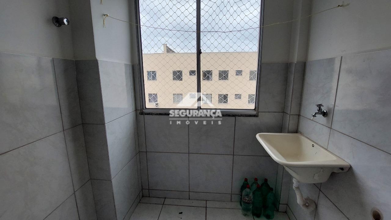 Apartamento para aluguel no Olímpio de Freitas: ÁREA DE SERVIÇO