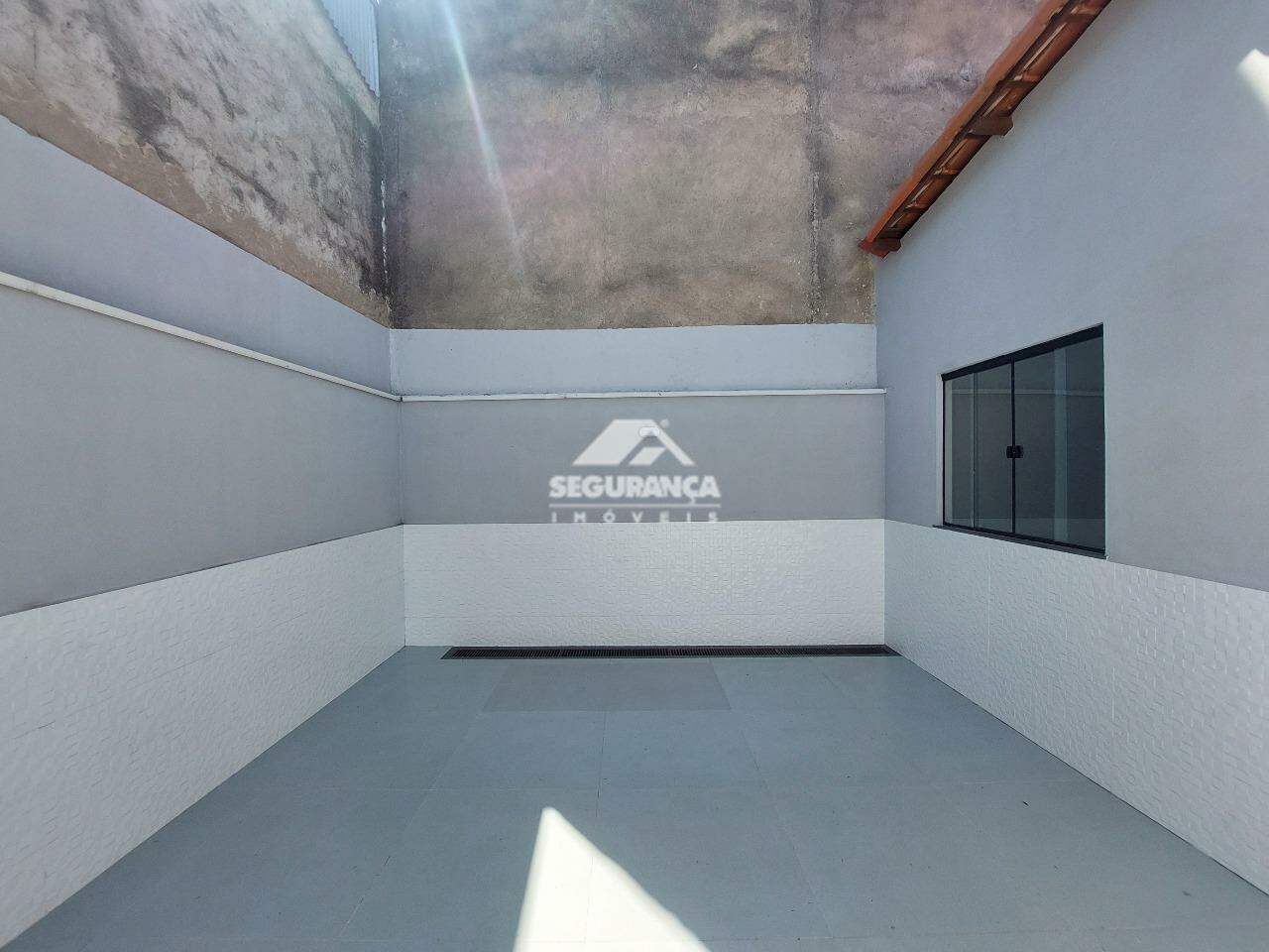 Casa para aluguel no Santa Rita: ÁREA FUNDOS 