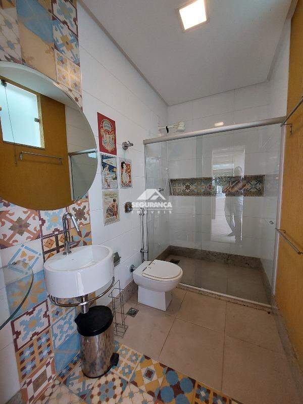 Casa para aluguel no BELVEDERE: BANHEIDO DA ÁREA GOURMET