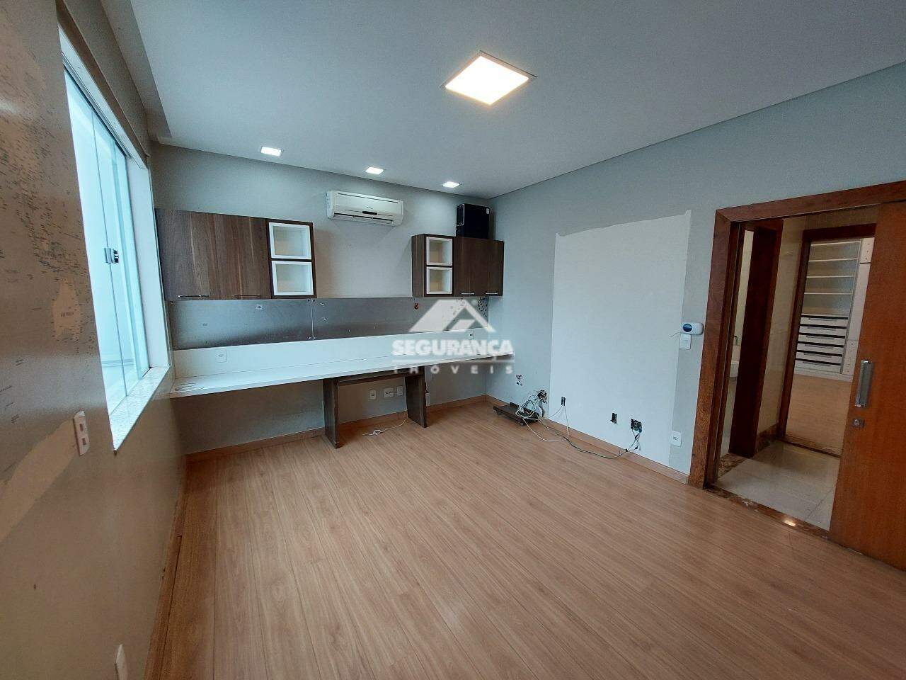 Casa para aluguel no BELVEDERE: SEMI-SUÍTE (2)