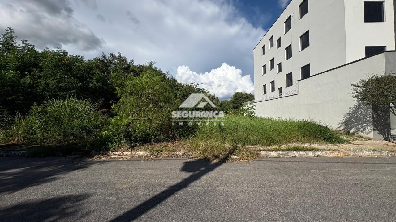 Lote à venda no Univale: 