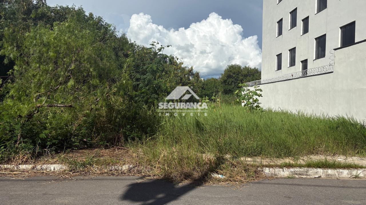 Lote à venda no Univale: 