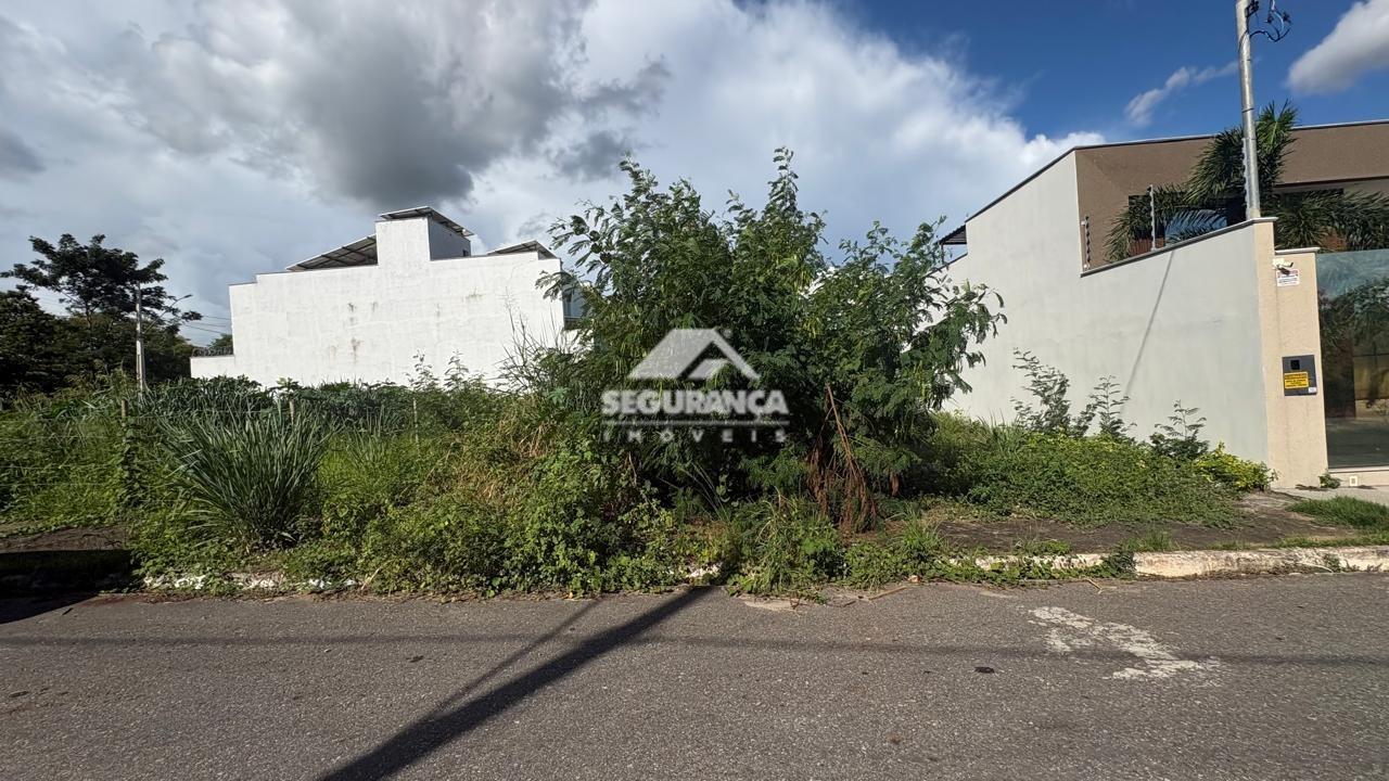 Lote à venda no Univale: 