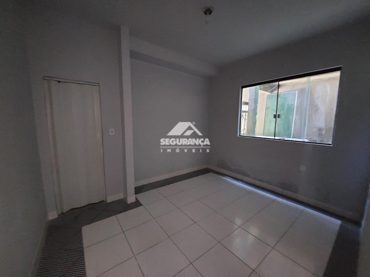 Casa para aluguel no Universitário: SUÍTE 