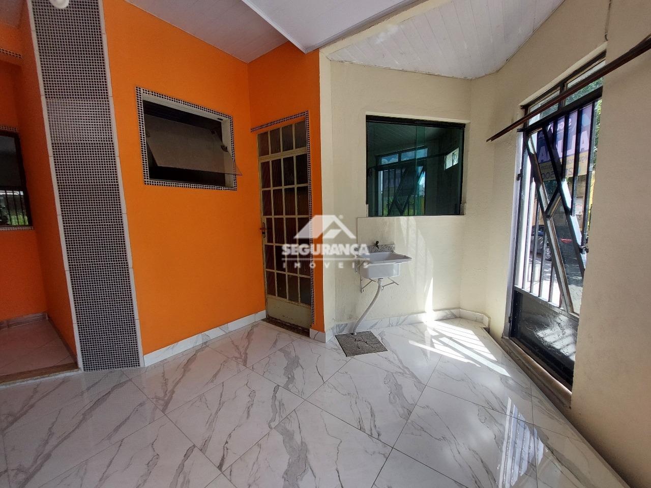 Casa para aluguel no Universitário: ÁREA DE SERVIÇO