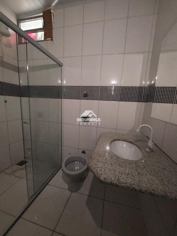 Casa para aluguel no Universitário: BANHEIRO DA SUÍTE 