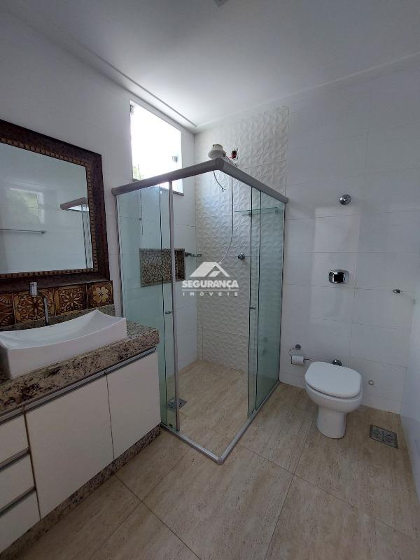 Casa para aluguel no Lourdes: BANHEIRO SUÍTE 