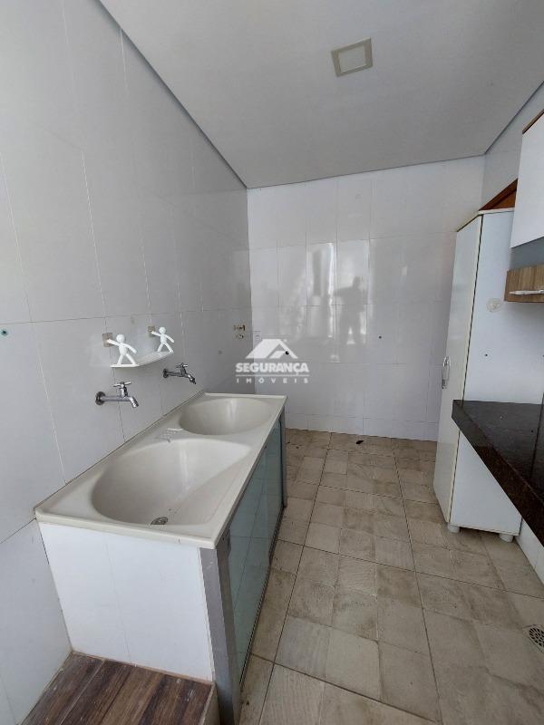 Casa para aluguel no Lourdes: ÁREA DE SERVIÇO