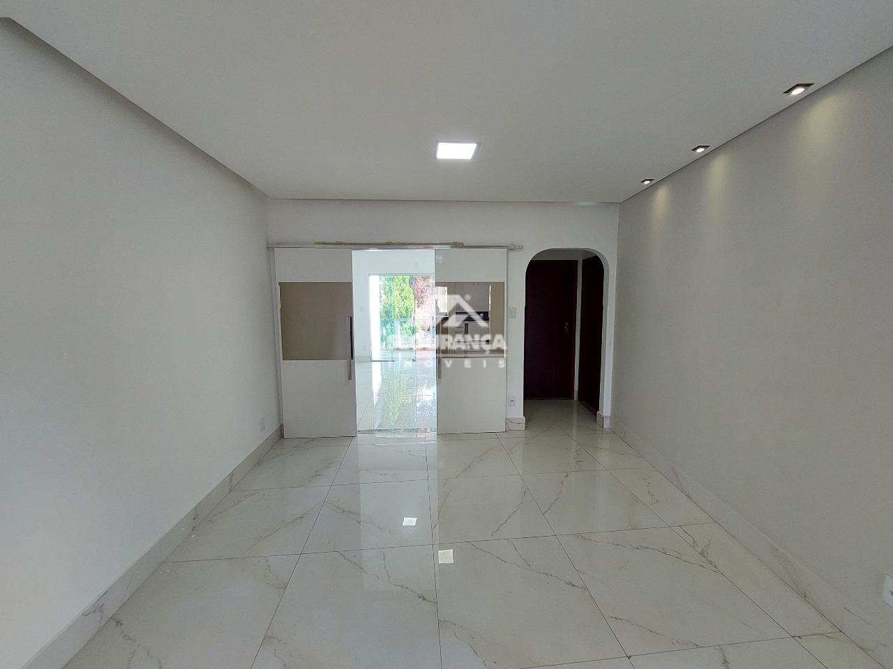 Casa para aluguel no Lourdes: SALA (2)