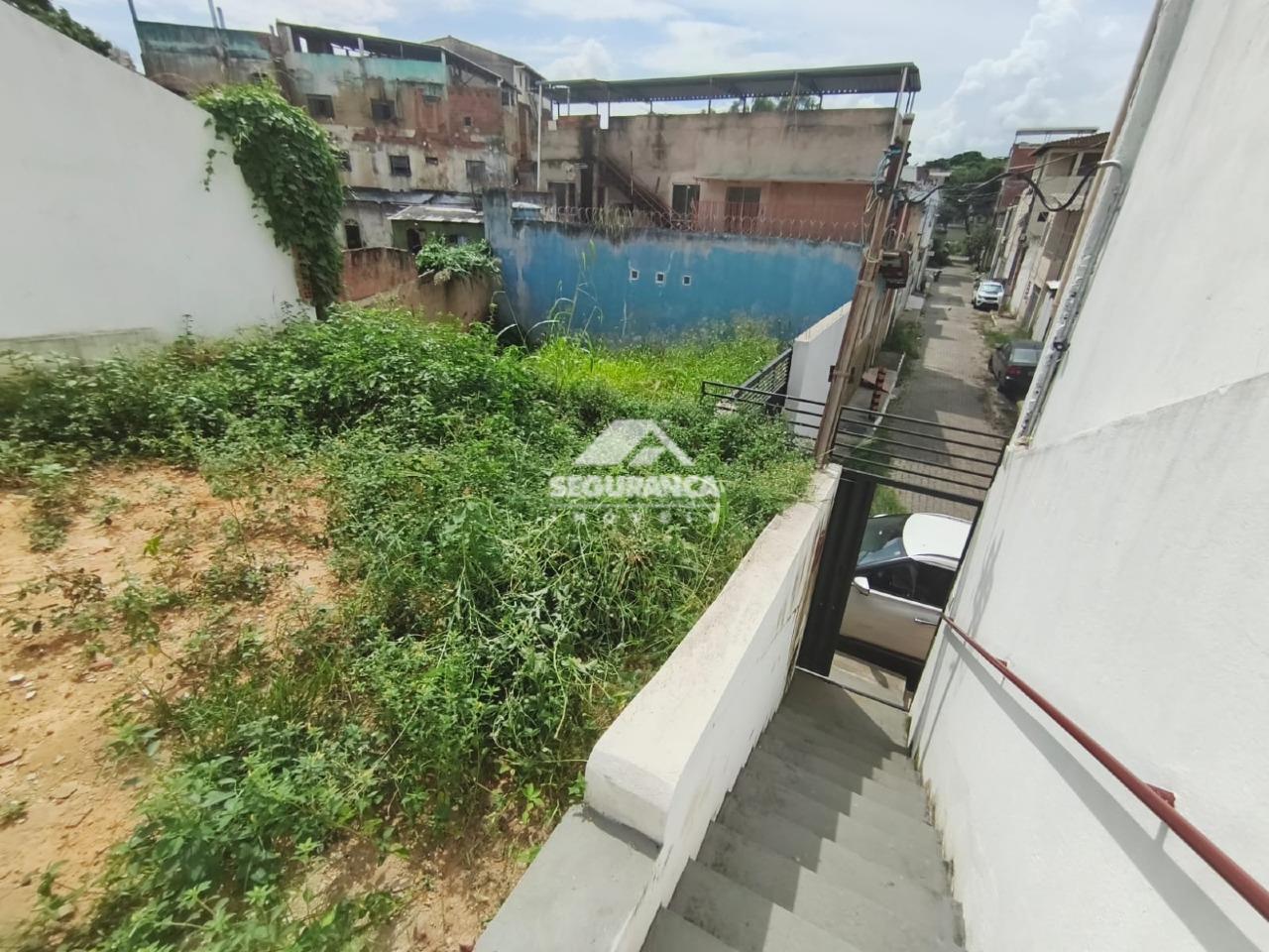 Casa à venda no Lourdes: 