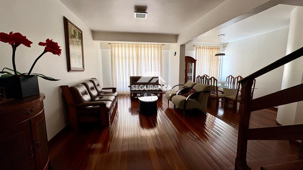 Apartamento cobertura à venda no Centro: 