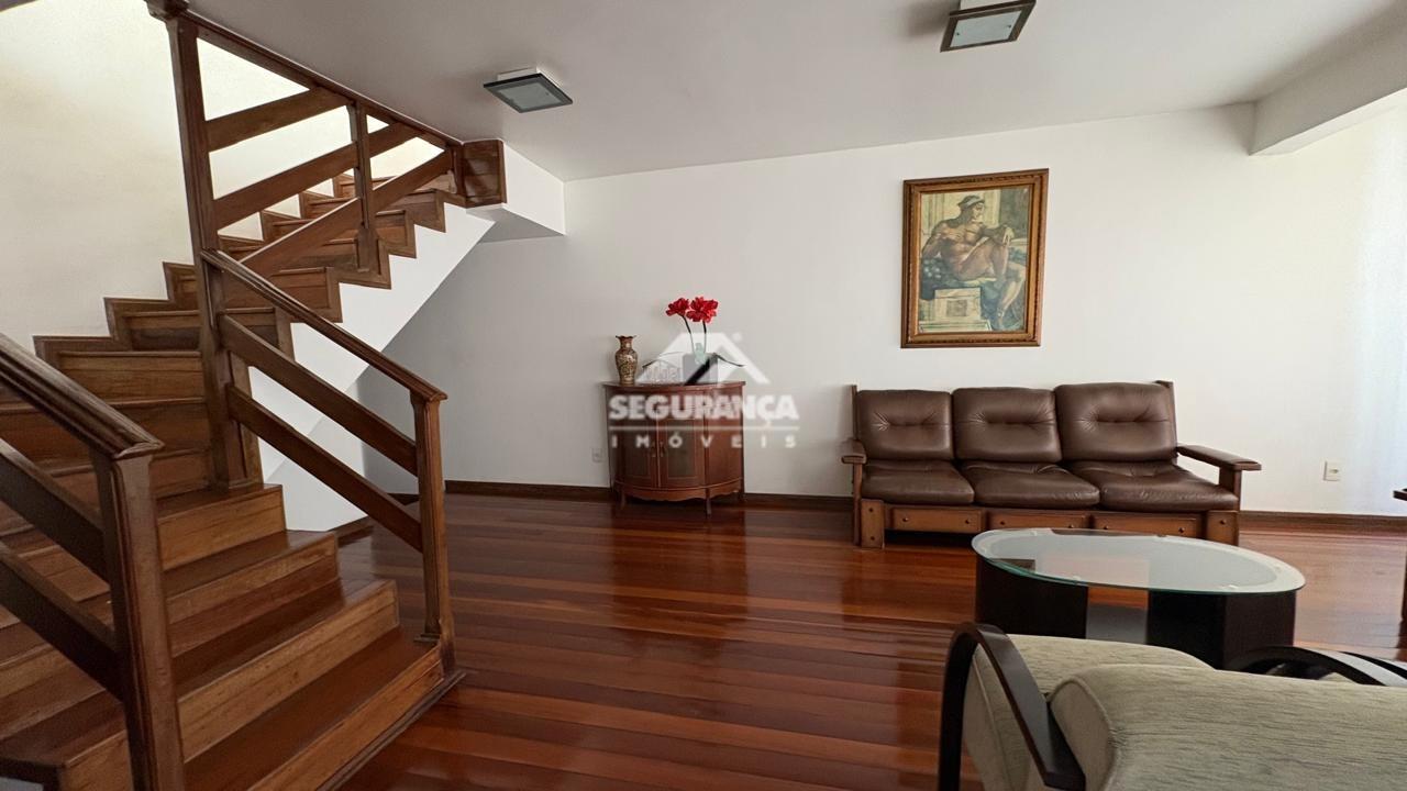 Apartamento cobertura à venda no Centro: 