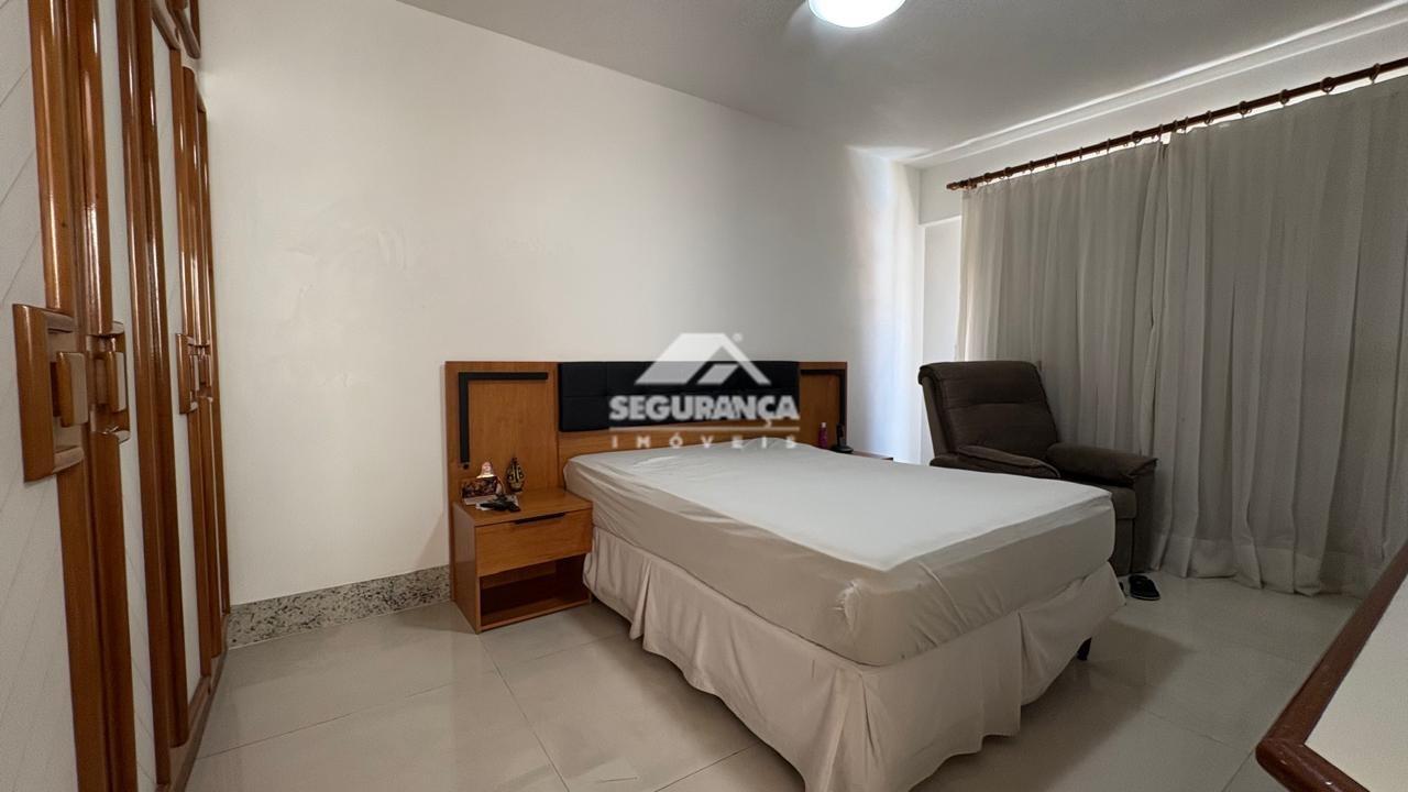 Apartamento cobertura à venda no Centro: 